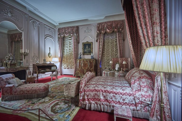 Bed Room